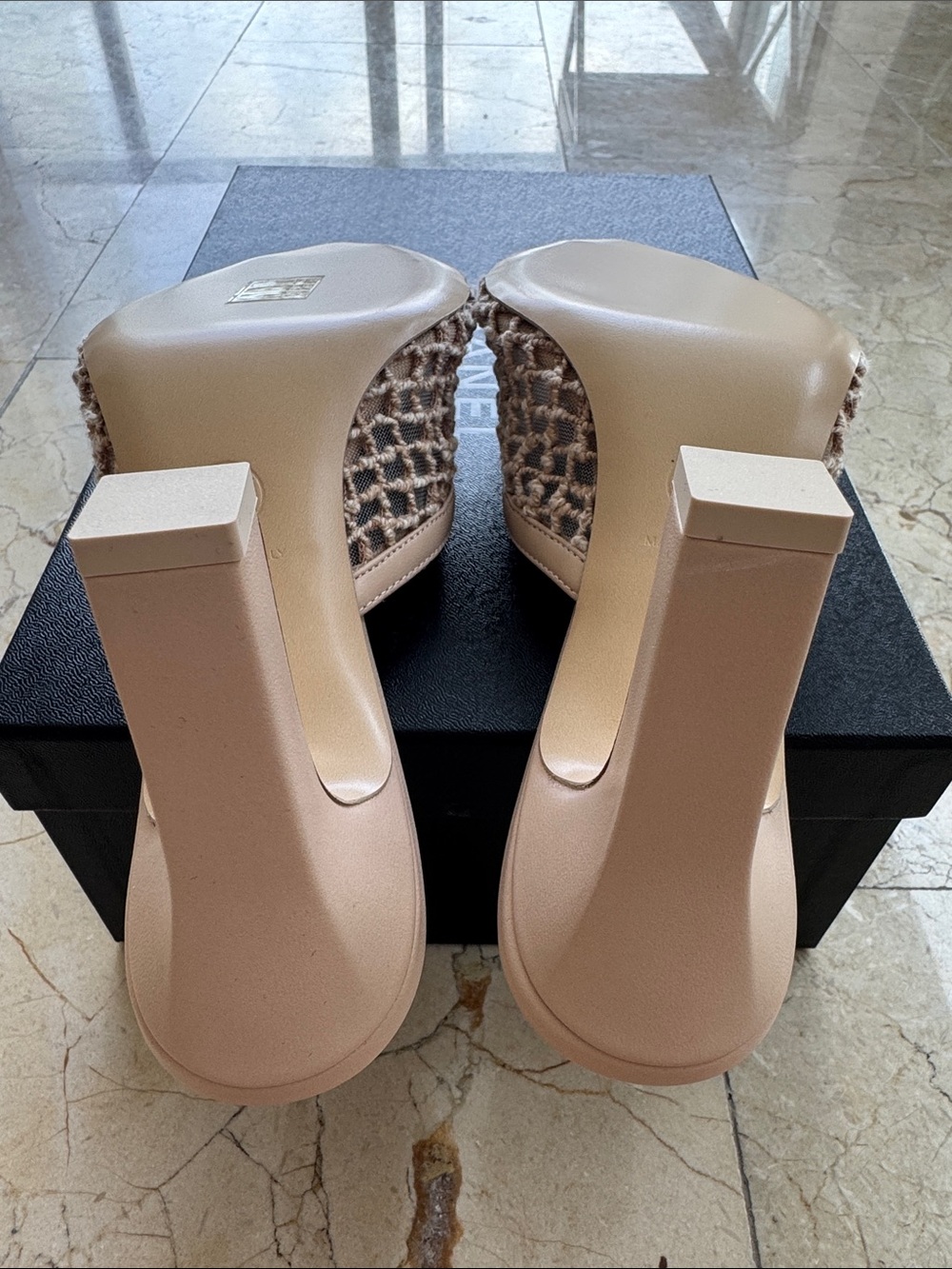 CHANEL mules - Picture 9 of 13